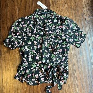 Olivaceous wrap top